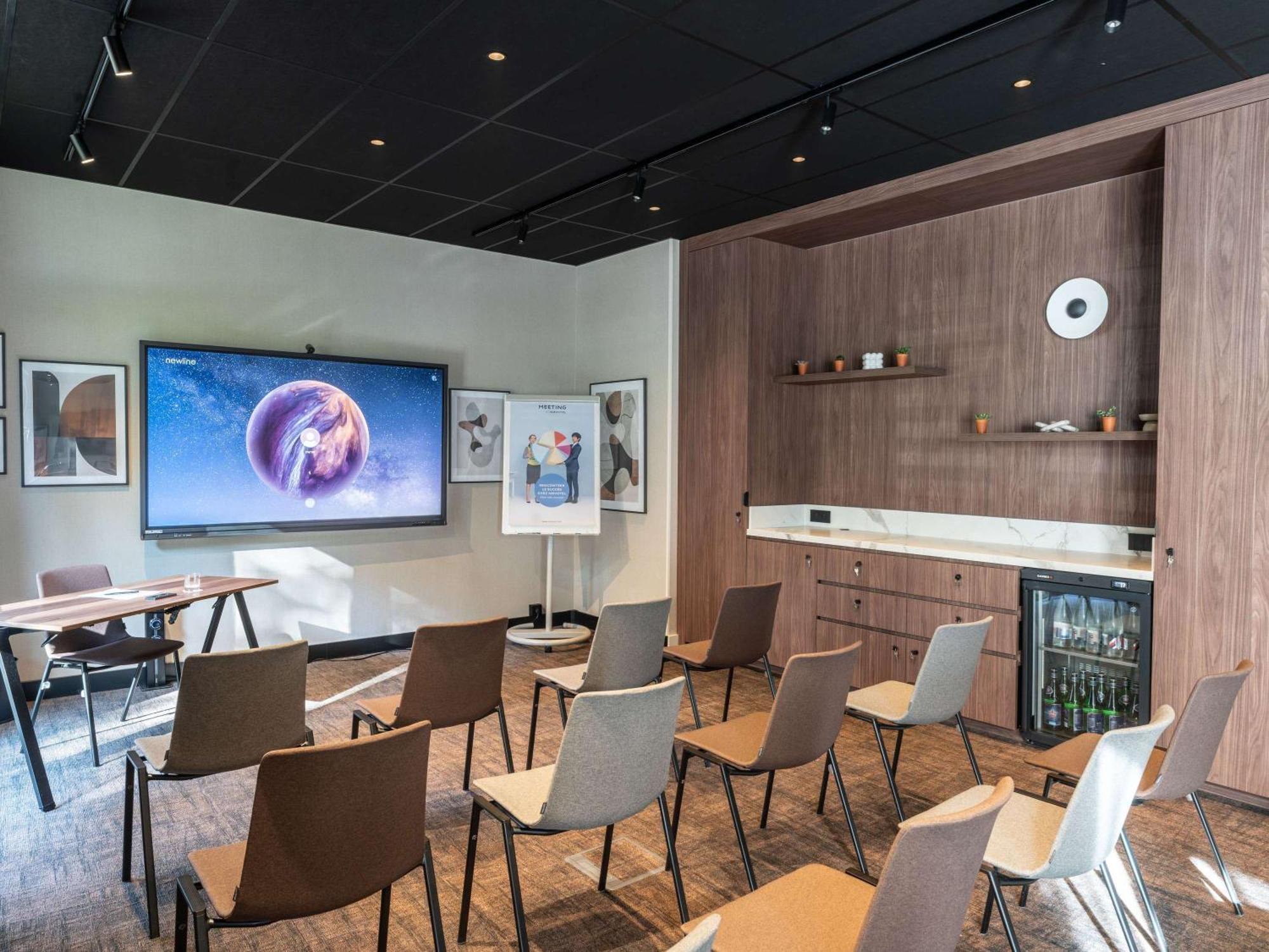 Novotel Nantes Centre Bord De Loire Kültér fotó