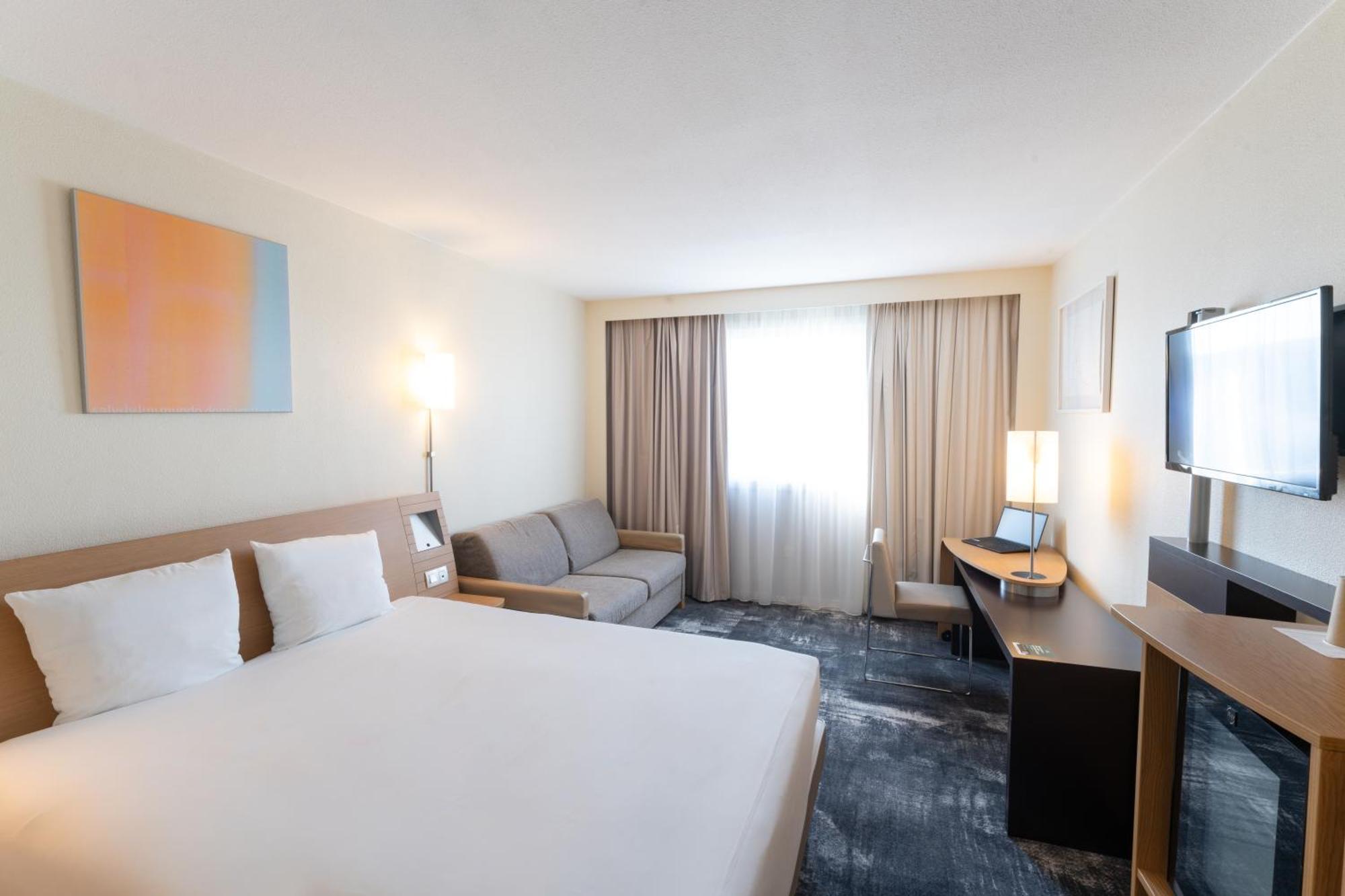 Novotel Nantes Centre Bord De Loire Kültér fotó