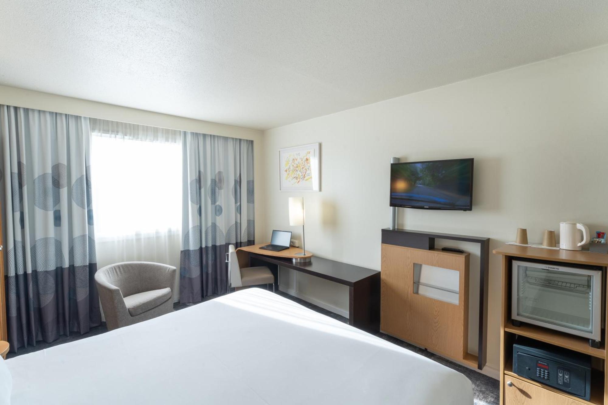 Novotel Nantes Centre Bord De Loire Kültér fotó