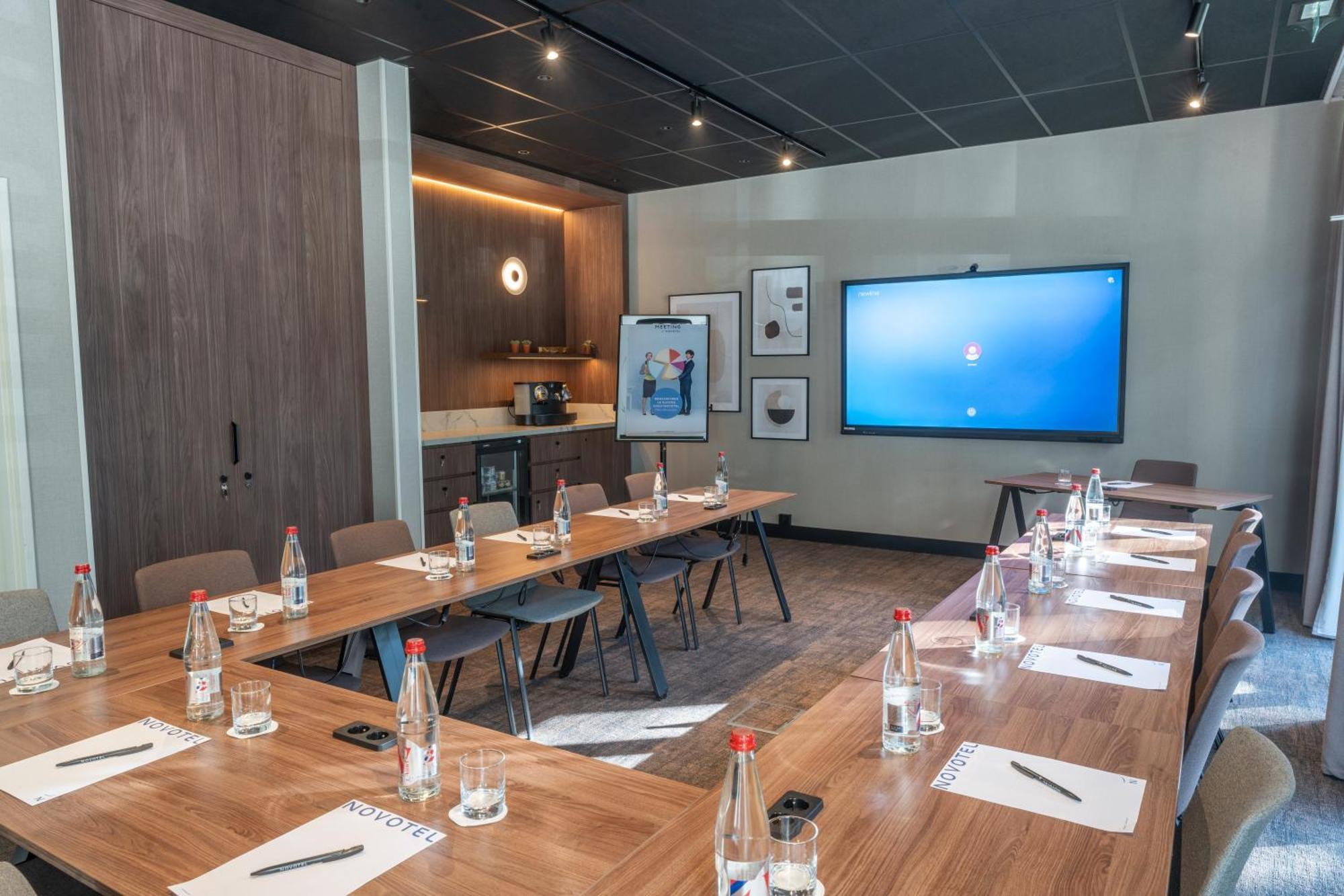 Novotel Nantes Centre Bord De Loire Kültér fotó