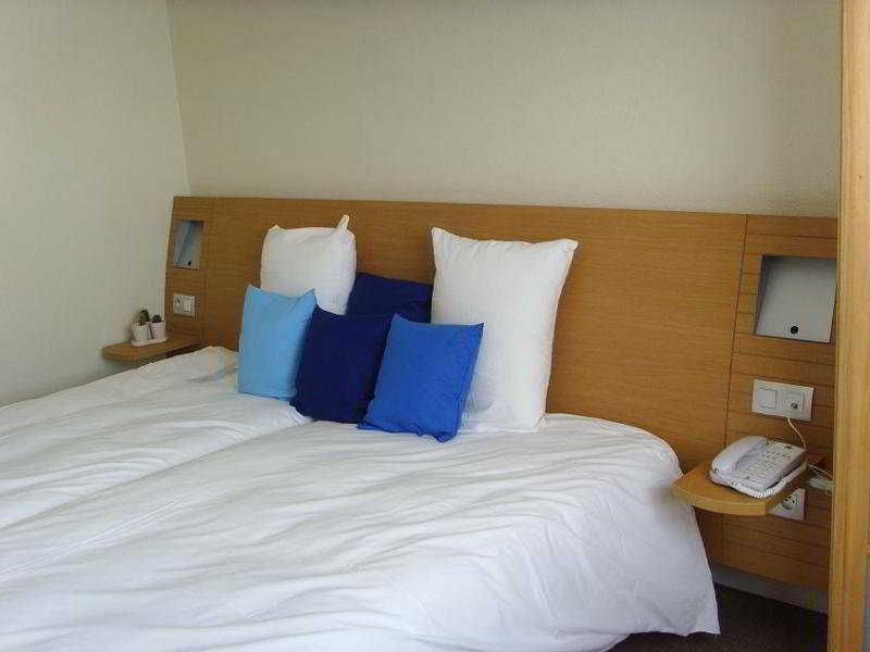 Novotel Nantes Centre Bord De Loire Kültér fotó